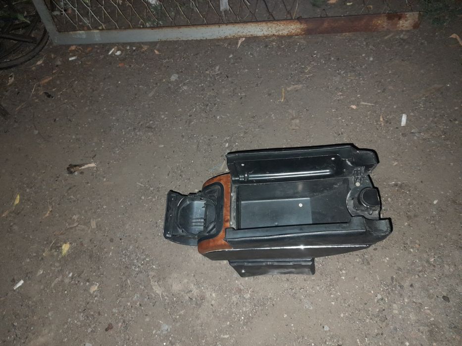 Полочка для атомобиля