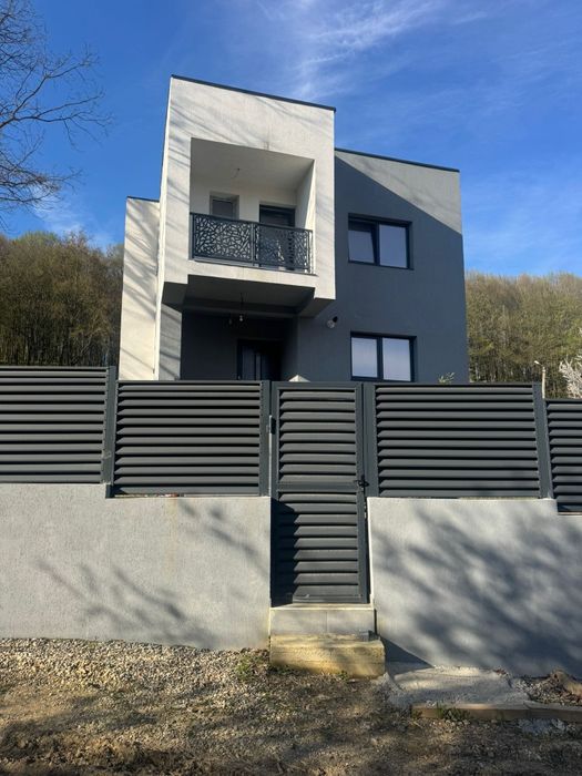 Casa de vanzare in Stefanesti Arges