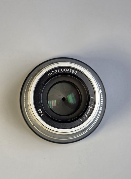 Obiectiv manual Pergear 35mm f1.4 montura Canon RF