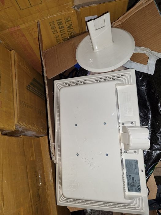 Монитор 20дюймов