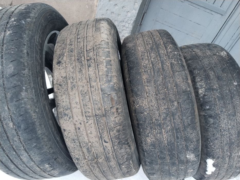 Продам диски с шинами