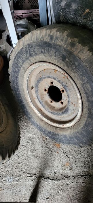 Продам диски на уаз. На 15 и на 16