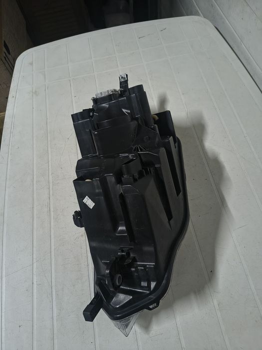 Far dreapta Volkswagen Taigo cod 2G7941006A