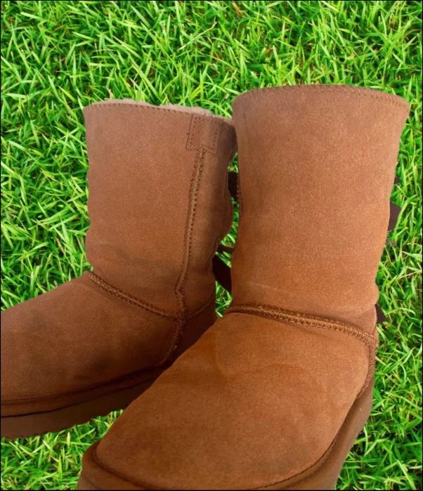 UGG Bailey Bow 39