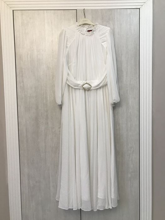 Платье вечернее