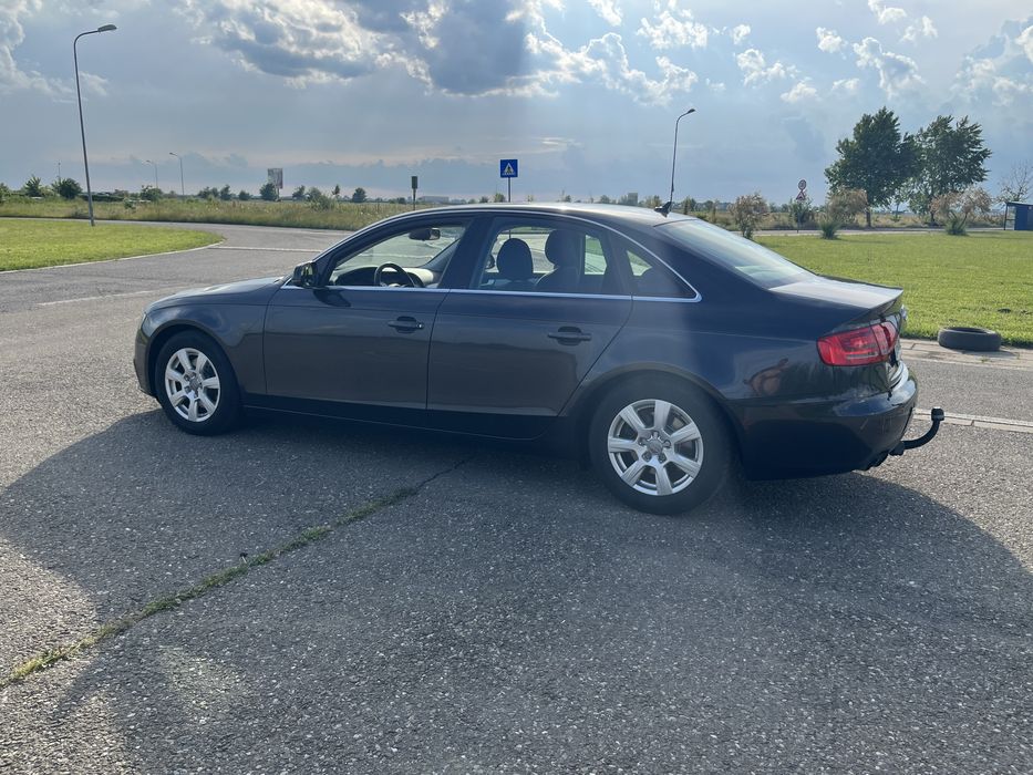 AUDI A4 2011 — imagine 2