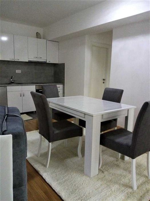 Дава се под наем Двустаен апартамент в Бургас, Славейков - 60 кв.м за 204 € - Снимка #3