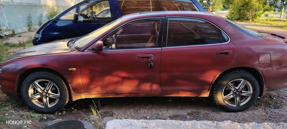 Продам автомобиль марки Mazda xedos 6