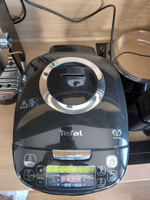 Мултикукър Tefal 16 в 1 SpheriCook RK745800