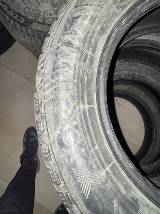 Продам комплект зимней резины R16