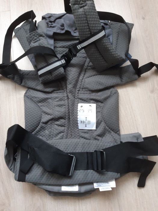 Ергономична раничка Ergobaby OMNI Breeze