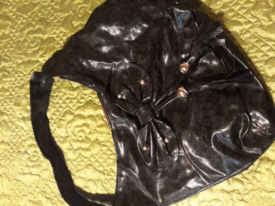 Лот черен чанта