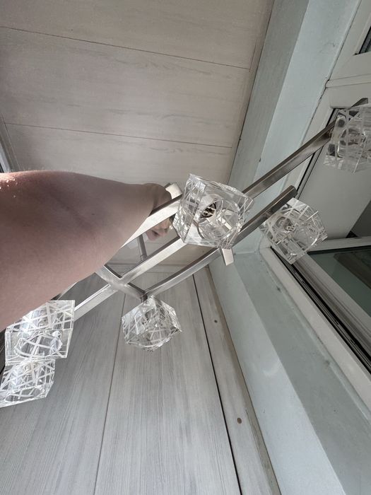 Люстра 6-рожковая