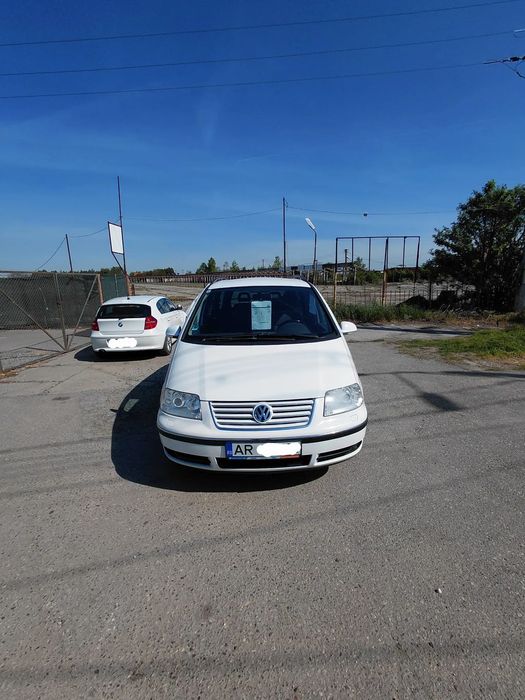 Volkswagen Sharan Vand volkswagen sharan 7 locuri an 2009 Motor 1,9 Tdi Diesel,BVK fara