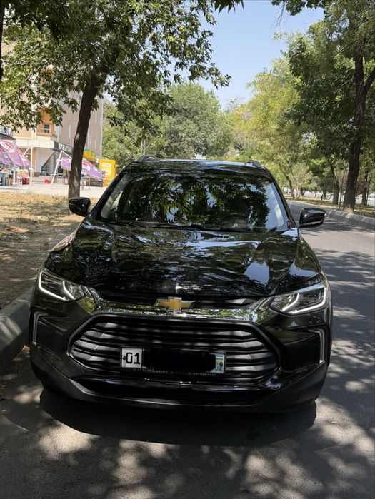 2024 Tracker 2 Premier +