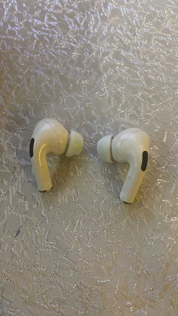 Наушники airpods pro без кейса