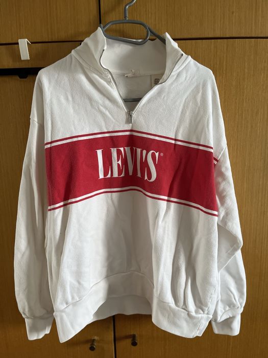 Бял суичър Levi’s