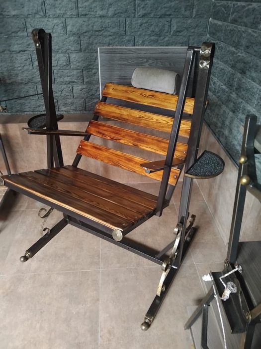 Продам эксклюзивную кресло -качалку