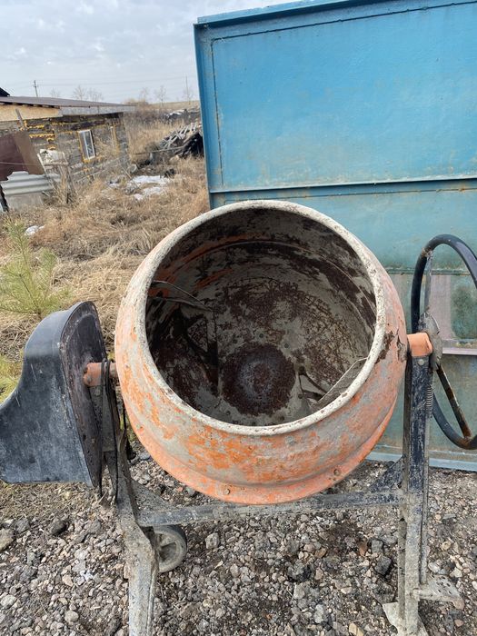 Бетономешалка 180 литров