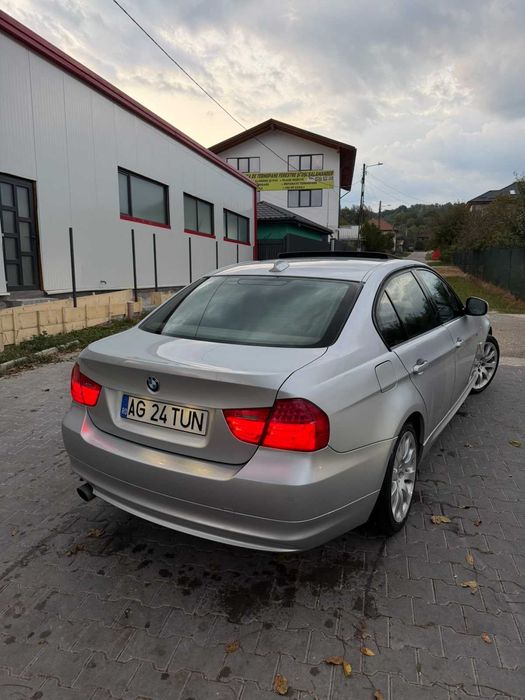 BMW Seria 3 2010 — imagine 3