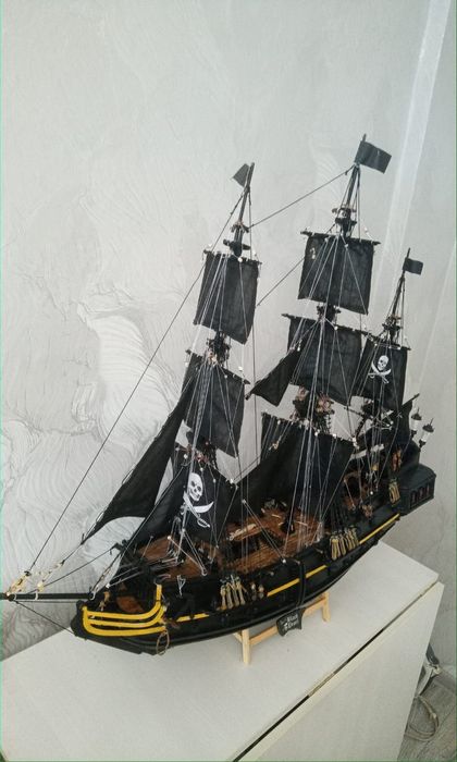 Продам модель корабля "Чёрная,жемчужина" м-1:50, 93-18-82 см