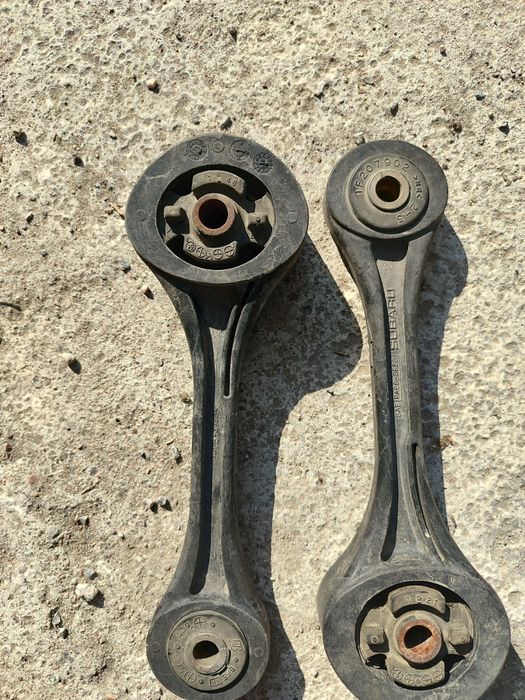 Субару Легаси B4. Подушка двигателя. Гантелька. Оригинал. Из Японии.