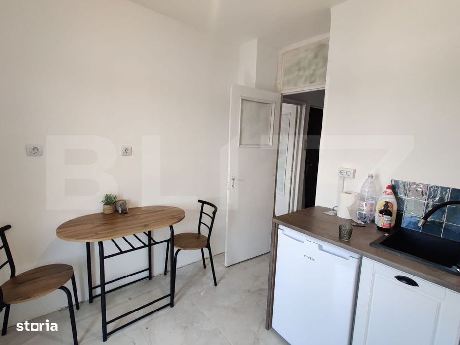 Apartament 3 camere, 65 mp, 2 bai, balcon deschis, zona Decebal