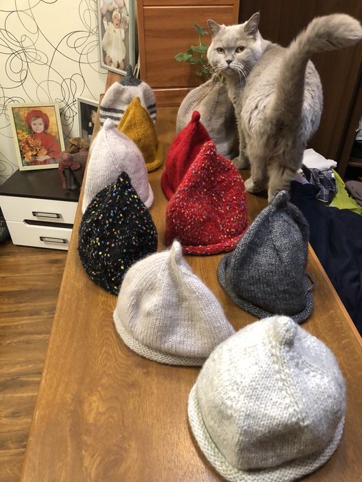 Продам вязаные шапочки