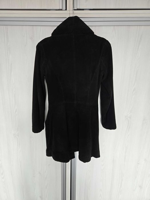 Haina de dama, din piele intoarsa!