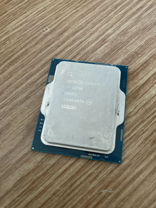 Vand processor intel i7-13700, 16 gb ram ddr5 5600 mhz