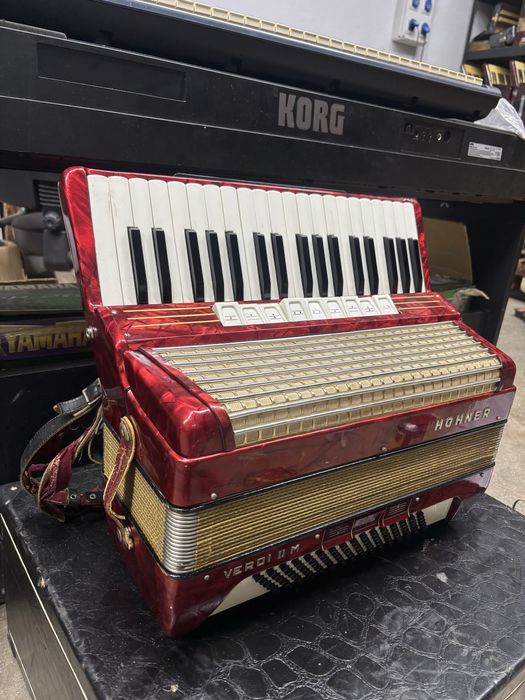 Acordeon Hohner Verdi 2M cu 96 de basi