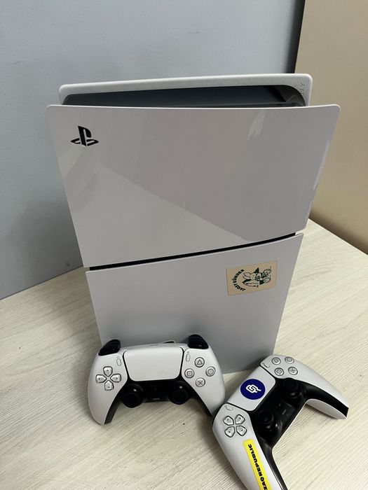 Sony PlayStation 5 Slim с дисководом