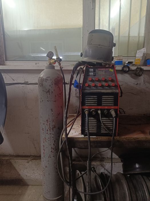 Продам аргон сварочный аппарат 550000
