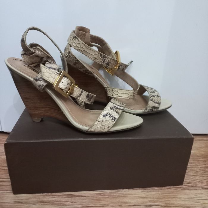 Женская  обувь 39