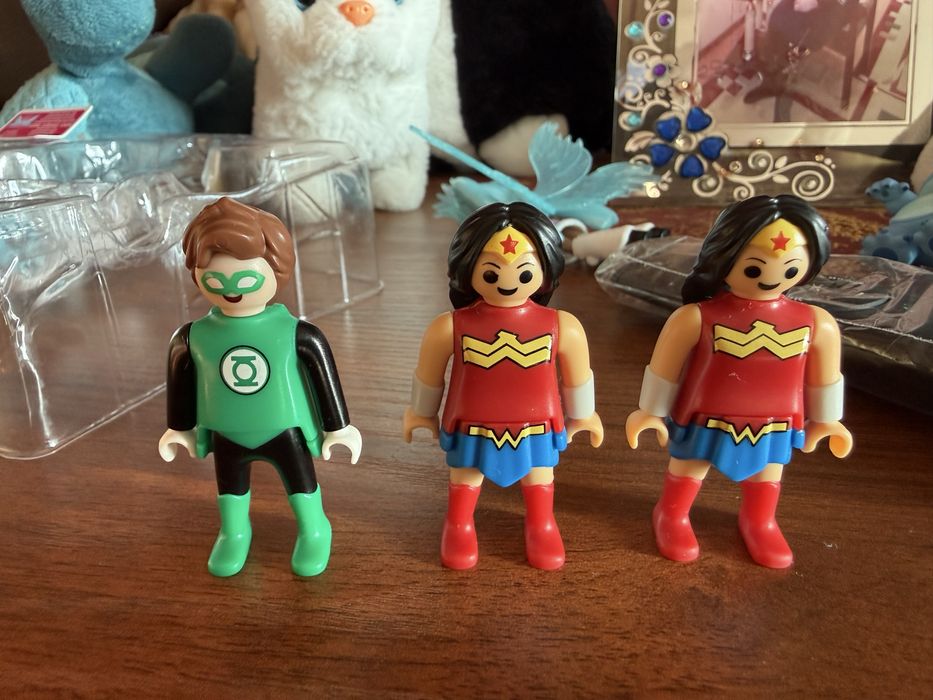 Обмен фигурок из DC kinder