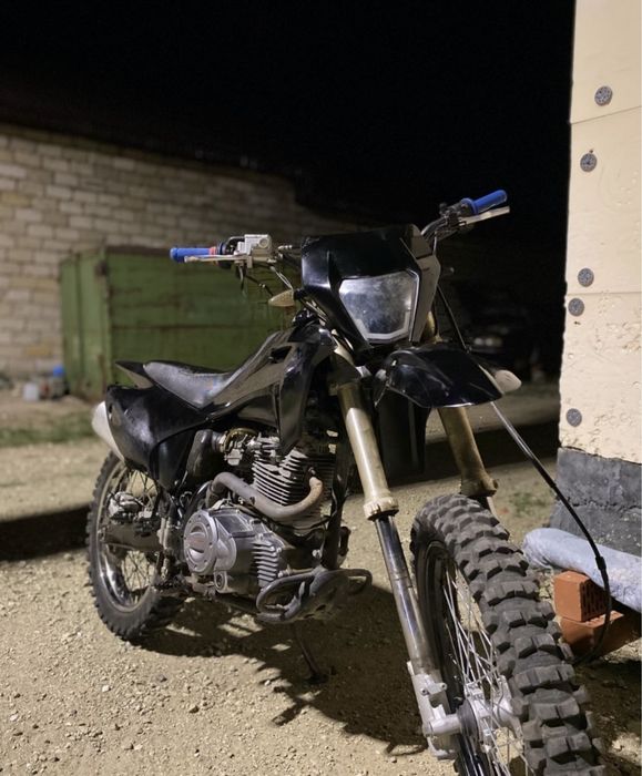 Продам Эндуро 250.