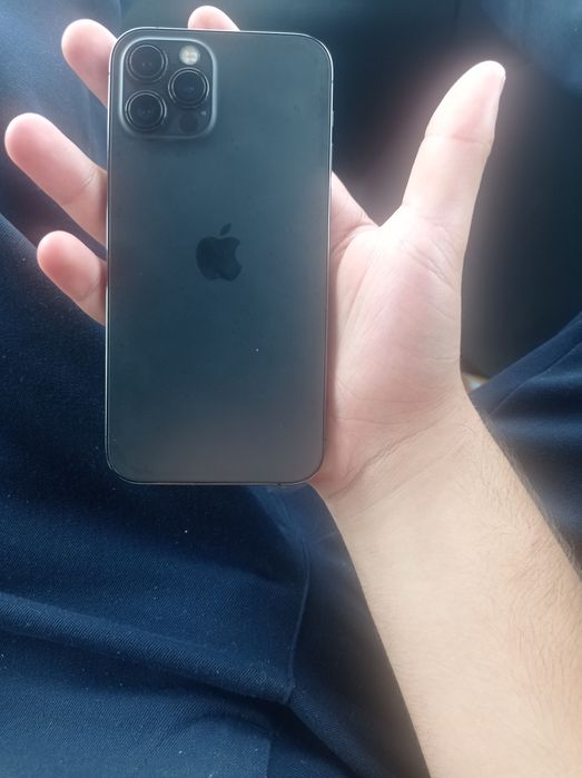 iPhone 12 pro in stare perfecta