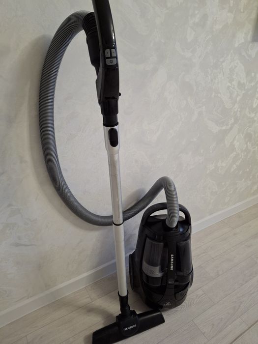 Продам пылесос Samsung мощный original