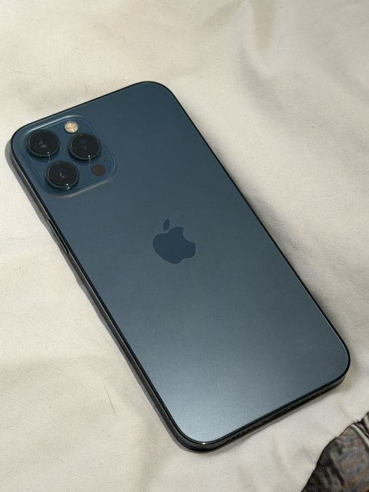 Продаю 12 pro max 256 гб