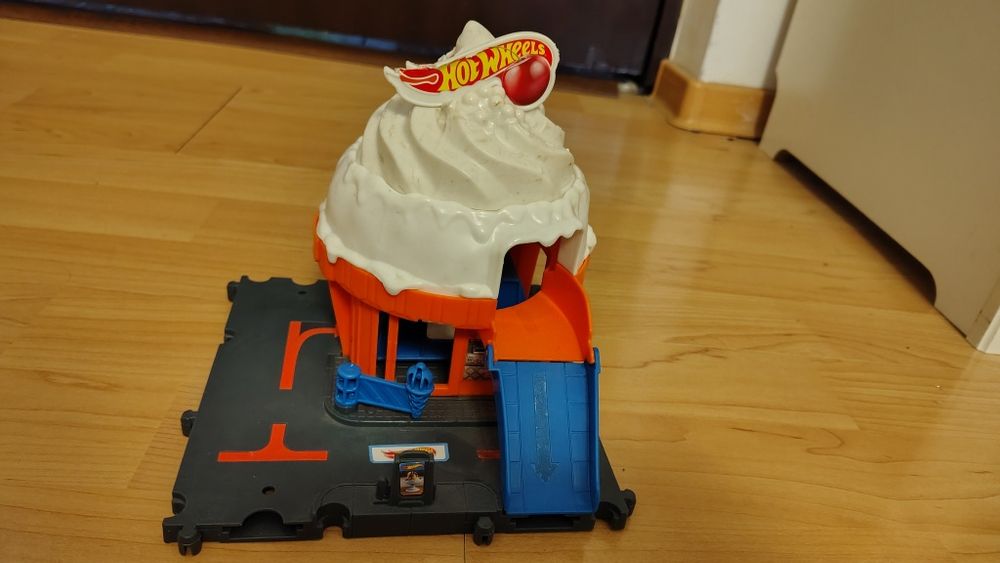 Lot parcari diverse Hotwheels