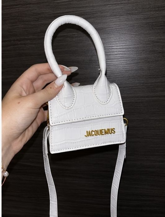 Jacquemos мини чантички