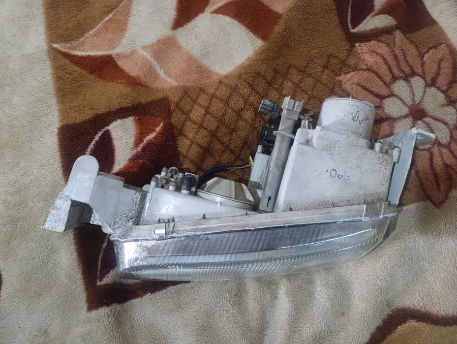 Фары на Мазда кронус 626