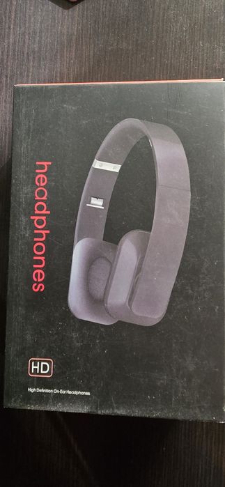 Casti noi din anul 2000