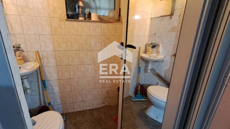 Дава се под наем Магазин в Варна, Окръжна болница - 25 кв.м за 205 € - Снимка #4