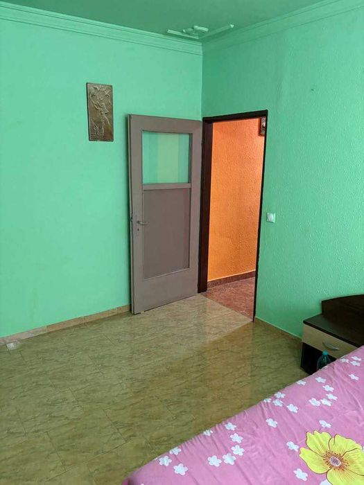 Продава се Двустаен апартамент в Лом - 60 кв.м за 680 €/кв.м - Снимка #2