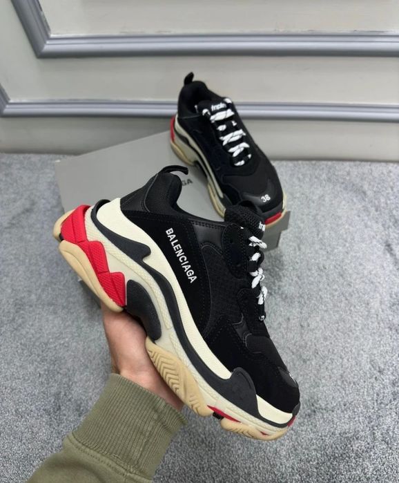 Balenciaga Triple S