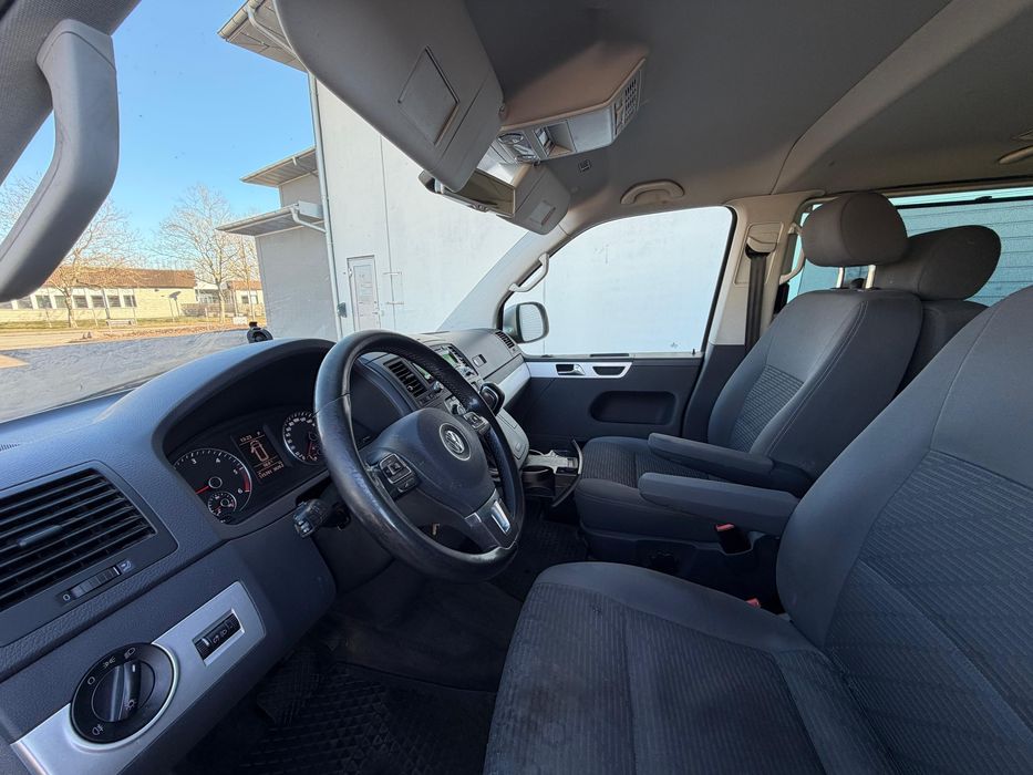 Volkswagen Multivan 2.0TDI Automat 2012