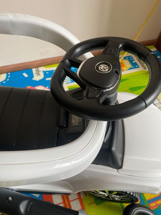 Детская машинка.