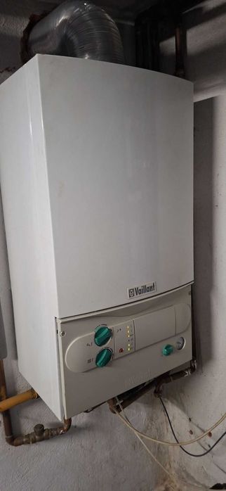 Vand centrala Vaillant vuw 24 kw functionala pentru piese