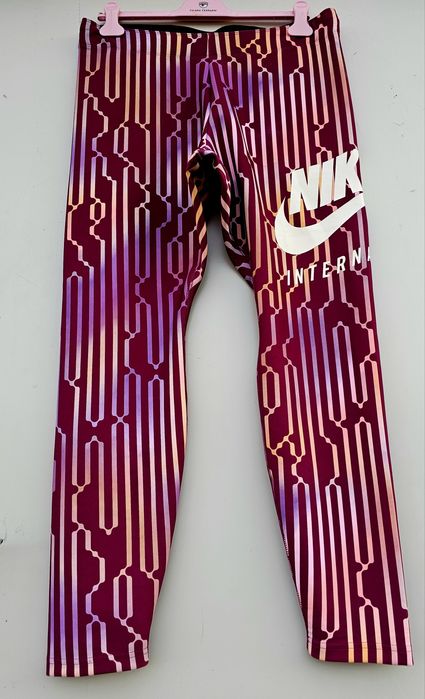 Nike оригинален дамски клин Хл размер